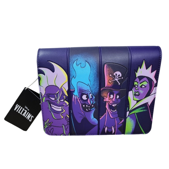 Loungefly Villians In The Dark Gun Metal Chain Crossbody Bag NWT